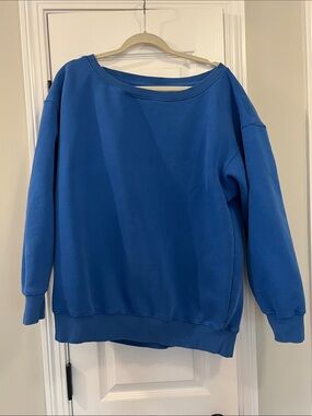 Faiable Women's oversized off the shoulder Sweater in Blue